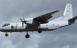 [ẢNH] Tai nạn hy hữu: Máy bay vận tải An-26 đâm An-32 khi hạ cánh