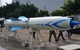 [ẢNH] Trung Quốc đã nắm được bí mật tên lửa chống hạm siêu âm BrahMos của Ấn Độ?