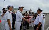 [ẢNH] Tàu 015 - Trần Hưng Đạo uy dũng trên đất Trung Quốc