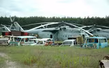 [ẢNH] Hàng ngàn phương tiện quân sự bị vứt bỏ sau thảm họa Chernobyl