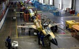 [ẢNH] Mỹ cười nhạt khi tiêm kích tối tân nhất Iran giống hệt F-5 ra đời đã nửa thế kỷ