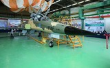 [ẢNH] Mỹ cười nhạt khi tiêm kích tối tân nhất Iran giống hệt F-5 ra đời đã nửa thế kỷ