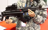 [ẢNH] Vũ khí bộ binh hiện đại do Việt Nam chế tạo tại Triển lãm Indo Defence 2018