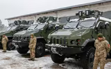 [ẢNH] Kinh ngạc trước số lượng cực lớn tăng thiết giáp quân đội Ukraine tiếp nhận năm 2018