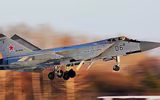 [ẢNH] Nghiêm trọng: 4 tiêm kích MiG-31 của Nga đồng loạt hạ cánh khẩn cấp, điều gì đã xảy ra?