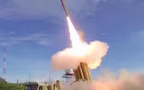 [ẢNH] Điểm yếu cốt lõi khiến THAAD liên tiếp bị S-400 qua mặt trên thị trường vũ khí