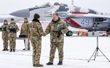 [ẢNH] Không quân Ukraine nhận loạt trang bị 