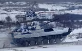 [ẢNH] Quân đội Ukraine tập trận cực lớn răn đe Nga trong tình hình nóng bỏng