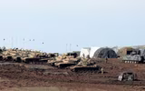 [ẢNH] Xe tăng Thổ Nhĩ Kỳ ào ạt tiến vào Idlib khi căng thẳng gia tăng