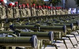 [ẢNH] Xe tăng Nga gặp nguy khi Ukraine triển khai tên lửa 