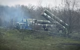 [ẢNH] Tổ hợp phòng không S-300 Ukraine biến bầu trời Donbass thành 