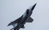 [ẢNH] MiG-31 mang tên lửa Kinzhal lắp đầu đạn hạt nhân tuần tra biển Đen, Ukraine 
