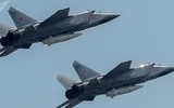 [ẢNH] MiG-31 mang tên lửa Kinzhal lắp đầu đạn hạt nhân tuần tra biển Đen, Ukraine 