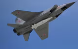 [ẢNH] MiG-31 mang tên lửa Kinzhal lắp đầu đạn hạt nhân tuần tra biển Đen, Ukraine 