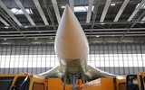 [ẢNH] Nga chính thức xuất xưởng máy bay ném bom chiến lược Tu-160M2 sản xuất mới đầu tiên