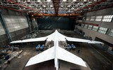 [ẢNH] Nga chính thức xuất xưởng máy bay ném bom chiến lược Tu-160M2 sản xuất mới đầu tiên