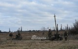 [ẢNH] Quân đội Ukraine ào ạt tiến vào 
