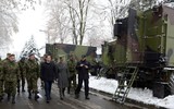 [ẢNH] Serbia tiếp nhận hàng loạt vũ khí 