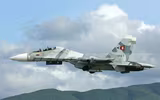 [ẢNH] Tàu chiến ven bờ Mỹ vội vã rút lui khi bị Su-30MK2 Venezuela 