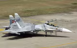 [ẢNH] Tàu chiến ven bờ Mỹ vội vã rút lui khi bị Su-30MK2 Venezuela 