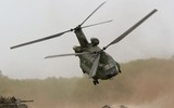 [ẢNH] Mang được tải trọng gấp đôi nhưng vì sao Mi-26 lại thất bại nặng nề trước CH-47?
