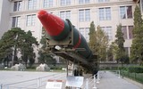 [ẢNH] Tên lửa hạt nhân DF-2 Trung Quốc từng rơi sau khi phóng, gây thiệt hại nghiêm trọng dưới mặt đất