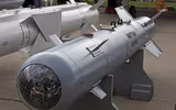 [ẢNH] Bom dẫn đường cực mạnh KAB-500 và KAB-1500 dành cho tiêm kích Su-30MK2