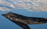 [ẢNH] F-117A Nighthawk phải hạ cánh khẩn cấp khi âm thầm xâm nhập Syria, nghi bị trúng đạn?