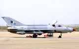[ẢNH] MiG-21 Bison Ấn Độ khó có cửa thắng MiG-21 
