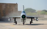 [ẢNH] MiG-21 Bison Ấn Độ khó có cửa thắng MiG-21 