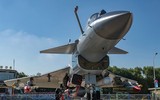 [ẢNH] Su-30MKI Ấn Độ gặp nguy khi Trung Quốc cung cấp cho Pakistan J-10C nội địa?