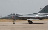 [ẢNH] Ấn Độ đưa tiêm kích nội địa Tejas lên biên giới quyết đấu JF-17 Pakistan?