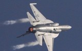 [ẢNH] Tiêm kích JF-17 Thunder Block 3 của Pakistan vượt trội cả Su-30MKI Ấn Độ
