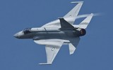 [ẢNH] Su-30MKI Ấn Độ gặp nguy khi JF-17 Pakistan đã có tên lửa tầm siêu xa PL-15