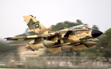 [ẢNH] Màn chia tay bầu trời siêu hoành tráng của các chiến đấu cơ Tornado