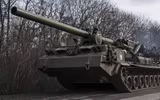 [ẢNH] Sau T-72B và Pantsir-S1, đến lượt pháo tự hành 2S7 Pion Nga đổ lật nhào khi hành quân