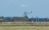 [ẢNH] Ukraine nhận vũ khí tối tân từ NATO, ly khai miền Đông 
