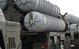 [ẢNH] Oanh tạc cơ B-52H Mỹ đối đầu tên lửa phòng không S-400 Nga: Ai sẽ chiến thắng?