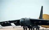 [ẢNH] Oanh tạc cơ B-52H Mỹ đối đầu tên lửa phòng không S-400 Nga: Ai sẽ chiến thắng?