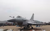 [ẢNH] J-10C Trung Quốc diễu binh 