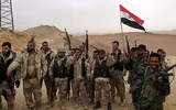 [ẢNH] Kho đạn lớn nhất của quân đội Syria nổ tung, hàng ngàn tấn đạn dược thành tro bụi