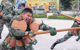 [ẢNH] Bài tập đối kháng cực kỳ khốc liệt của lính bộ binh Trung Quốc