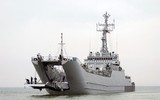 [ẢNH] Tàu đổ bộ tối tân của NATO hư hỏng nặng khi đang tập trận răn đe Nga