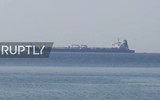 [ẢNH] Nguy cơ chiến tranh cận kề khi đặc nhiệm Anh đột kích bắt giữ tàu chở dầu Iran