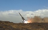 [ẢNH] Houthi tấn công dữ dội thẳng vào tổ hợp phòng không tối tân Patriot của Saudi Arabia