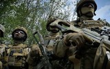 [ẢNH] Đặc nhiệm Ukraine luồn sâu bắt sống chỉ huy ly khai miền Đông