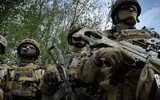 [ẢNH] Đặc nhiệm Ukraine luồn sâu bắt sống chỉ huy ly khai miền Đông