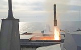 [ẢNH] Tàu chiến ven bờ Mỹ tích hợp vũ khí đặc trị xuồng cao tốc Iran