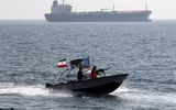 [ẢNH] Tàu chiến ven bờ Mỹ tích hợp vũ khí đặc trị xuồng cao tốc Iran