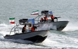 [ẢNH] Tàu chiến ven bờ Mỹ tích hợp vũ khí đặc trị xuồng cao tốc Iran